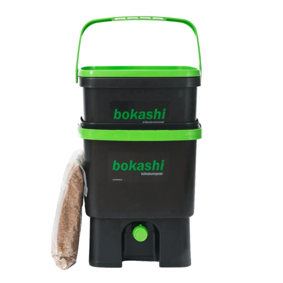 Startkit svart/grön - 2 st bokashihinkar med kran + 1 kg strö  i gruppen Bokashi  hos bokashi.se (211-102)