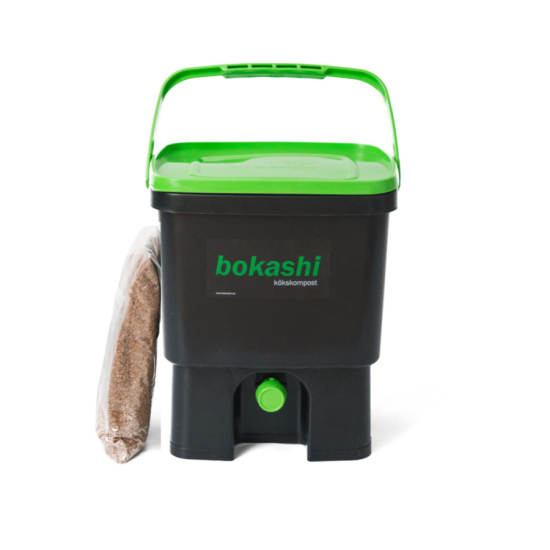 1 st bokashihink svart/grön med kran + 1 kg Svenskt Bokashiströ i gruppen Bokashi  hos bokashi.se (211-115)