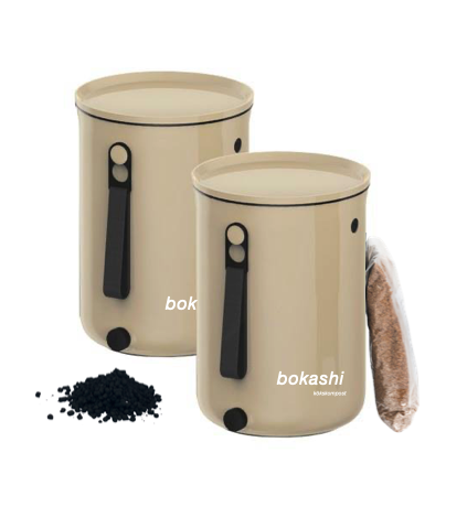 Startkit - Bokashi 2.0 cappuccino - 2 st designade hinkar för köksbänken + 1 kg strö i gruppen Bokashi  hos bokashi.se (211-209)