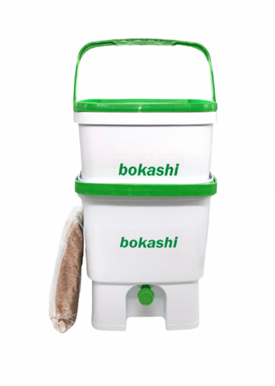 Startkit vit/grön - 2 st bokashihinkar med kran + 1 kg strö i gruppen Bokashi  hos bokashi.se (211-402)