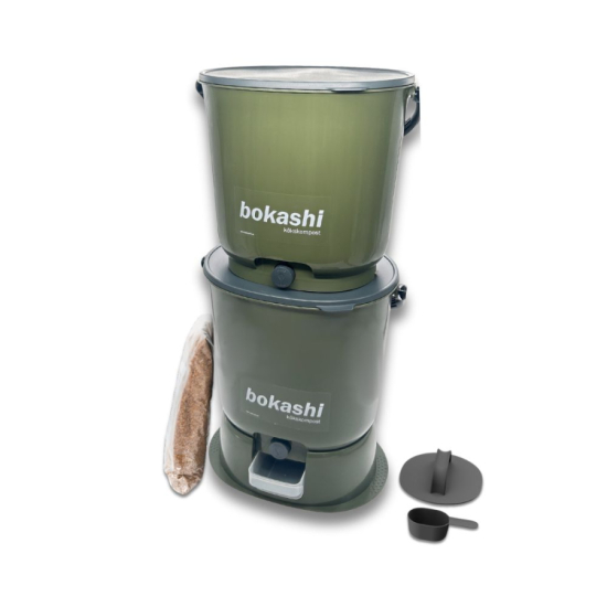 Startkit Bokashi Essential olivgrön - 2 kranhinkar med bas + 1 kg svenskt bokashiströ i gruppen Bokashi  hos bokashi.se (211-614)