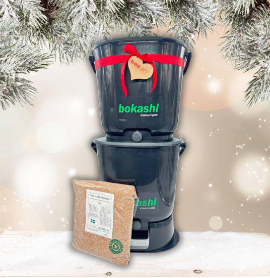 Julklapp - Startkit Bokashi Essential svart - 2 kranhinkar med bas + 1 kg svenskt bokashistr + Bokashi Daily svart i gruppen Julklappar hos bokashi.se (900-401)