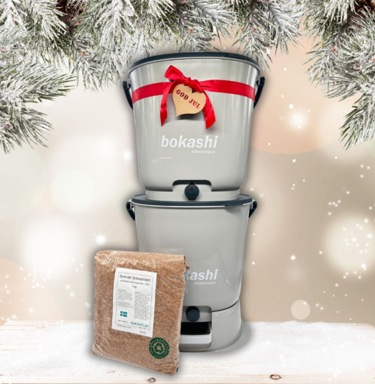 Julklapp - Startkit Bokashi Essential gr - 2 st kranhinkar med bas + 1 kg svenskt bokashistr + Bokashi Daily gr i gruppen Julklappar hos bokashi.se (900-402)