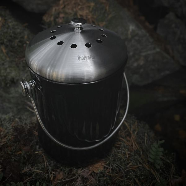 Stålhink Svart räfflad 5l med kolfilter - för matuppsamling